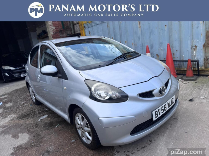 2008 Toyota Aygo 1.0 Vvt-I Platinum Multimode Euro 4 5dr (ac) in Silver — image 1