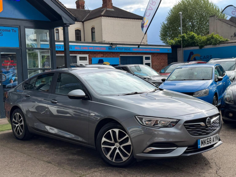 2018 Vauxhall Insignia 1.6 Turbo D Ecotec Design Nav Grand Sport Euro 6 (s/s) 5dr in Grey — image 1