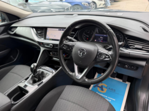 2018 Vauxhall Insignia 1.6 Turbo D Ecotec Design Nav Grand Sport Euro 6 (s/s) 5dr in Grey — image 3