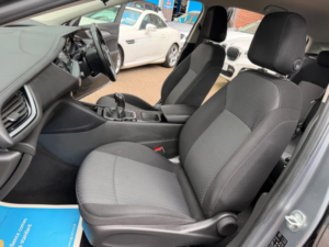 2018 Vauxhall Insignia 1.6 Turbo D Ecotec Design Nav Grand Sport Euro 6 (s/s) 5dr in Grey — image 4