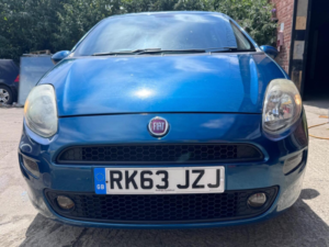 2013 Fiat Punto 1.4 Easy Dualogic Euro 5 (s/s) 5dr in Blue — image 6