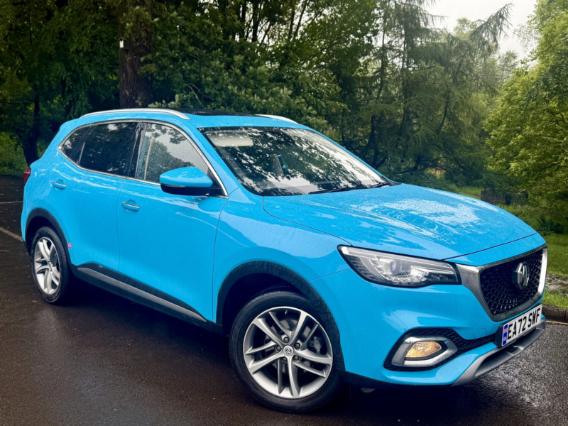 2023 MG MG Hs 1.5 T-Gdi*exclusive*1owner-Dab-Panroof-Nav-Cam**stunning!** in Blue — image 1