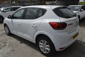 2022 Dacia Sandero 1.0 Comfort Tce 90 Auto My21.5 in White — image 4