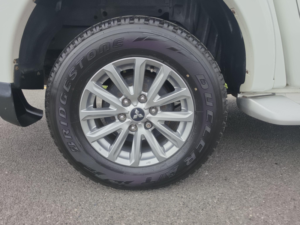 2017 Mitsubishi L200 2.4 Di-D Dc Barbarian Auto 4WD Euro 6 4dr in White — image 6
