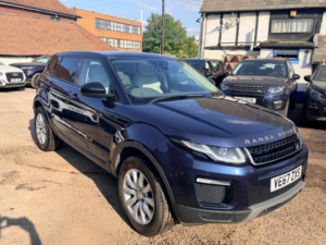 2018 Land Rover Range Rover Evoque Td4 Se Tech in Blue — image 3