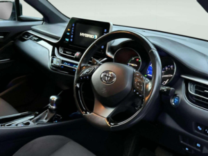 2018 Toyota C-Hr 1.8 Vvt-H Design CVT Euro 6 (s/s) 5dr in Silver — image 4