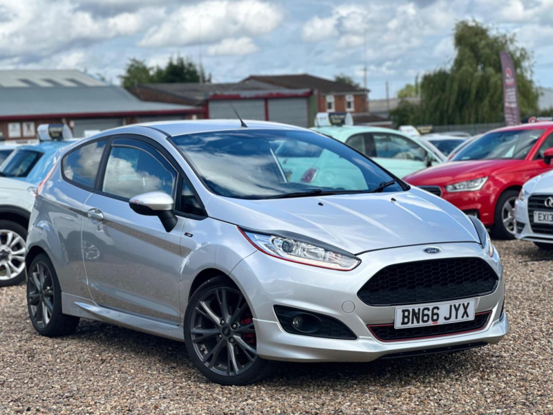 2016 Ford Fiesta 1.0t Ecoboost St-Line Euro 6 (s/s) 3dr in Silver — image 1