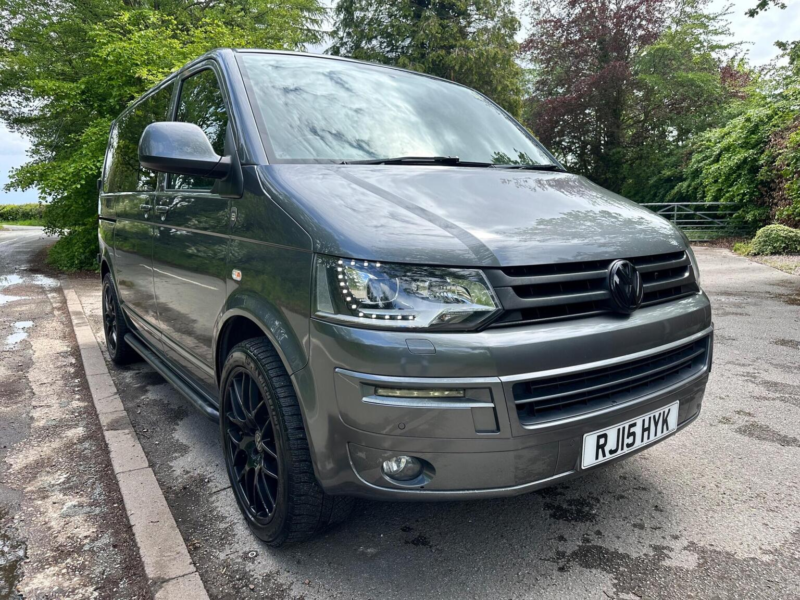 2015 Volkswagen Transporter 2.0 Bitdi T32 Highline Kombi DSG 4motion L1 H1 4dr in Grey — image 1