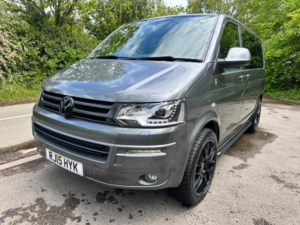 2015 Volkswagen Transporter 2.0 Bitdi T32 Highline Kombi DSG 4motion L1 H1 4dr in Grey — image 3