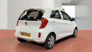 2013 Kia Picanto 1.0 1 Euro 5 5dr in White — image 4