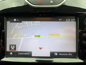 2016 Renault Clio 0.9 Dynamique Nav Tce 90 in Red — image 3