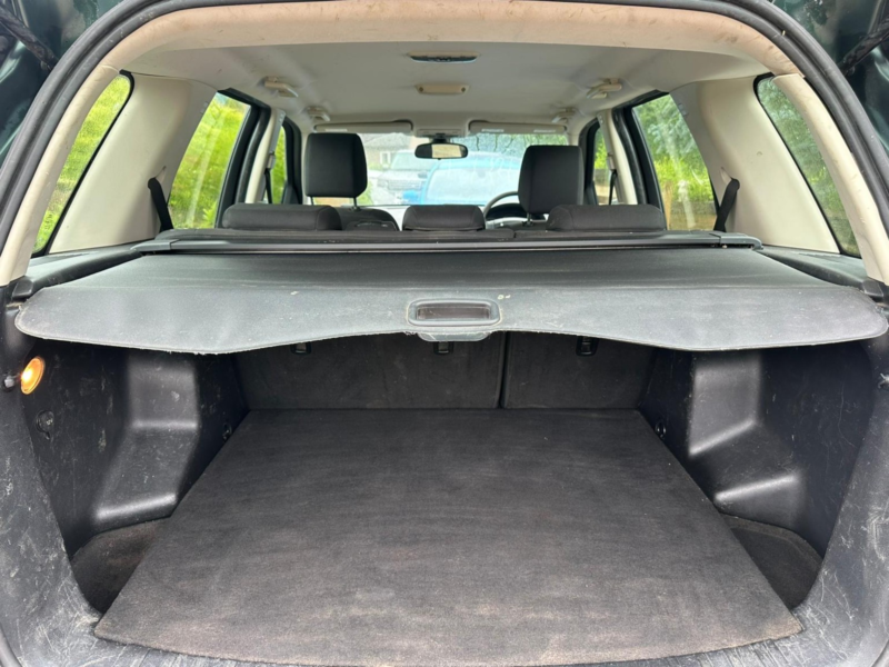 2011 Land Rover Freelander 2 2.2 Td4 Gs in Green — image 1
