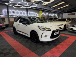 2015 Ds Automobiles Ds 3 1.6 Bluehdi Dsport in White — image 4