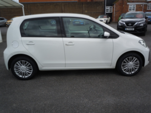 2017 Volkswagen Up! 1.0 Move Up! in White — image 3