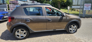 2018 Dacia Sandero Stepway 0.9 Stepway Laureate Tce 90 in Brown — image 5