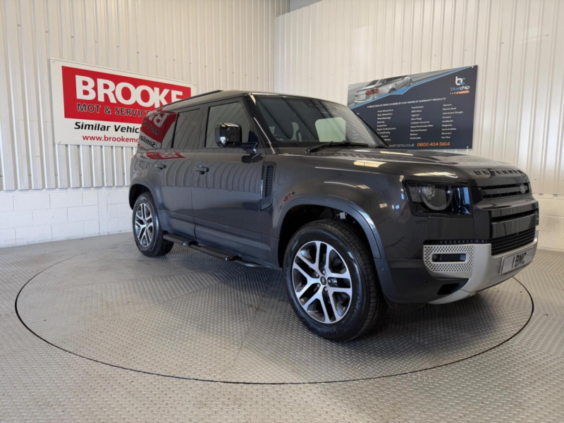 2022 Land Rover Defender 110 3.0 D250 Mhev S Hard Top SUV Auto 4WD Mwb Euro 6 (s/s) 5dr in Grey — image 1