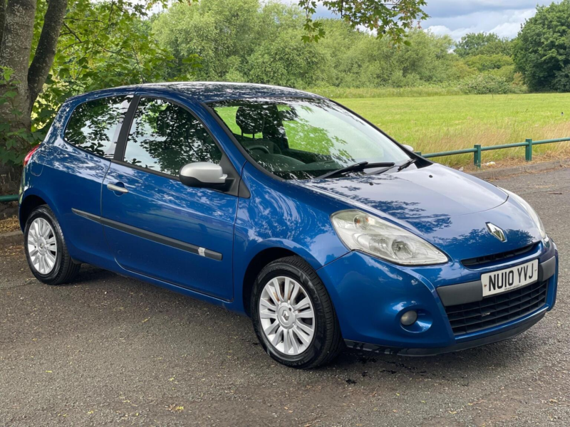 2010 Renault Clio 1.2 I-Music Euro 5 3dr in Blue — image 1