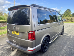 2016 Volkswagen Transporter T6 2.0 Tdi Highline 150 Day Van / Camper Swb 4 Berth in Beige — image 4