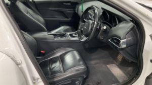 2017 Jaguar Xe 2.0i Prestige Auto Euro 6 (s/s) 4dr in White — image 3