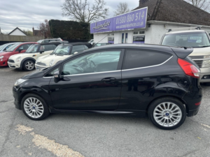 2012 Ford Fiesta 1.0 T Ecoboost Titanium in Black — image 5
