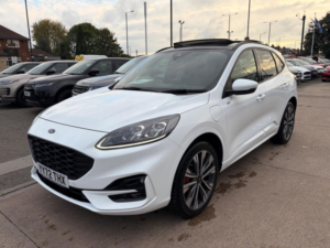 2022 Ford Kuga 2.5 Duratec 14.4kwh St-Line X Edition CVT Euro 6 (s/s) 5dr in White — image 5