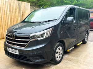 2025 Renault Trafic 4 SEAT Wheelchair Accessible Disabled Access Vehicle Wav in Grey — image 4