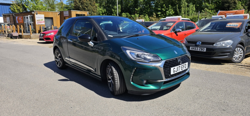 2017 Citroen Ds3 1.6 Bluehdi Prestige in Green — image 1