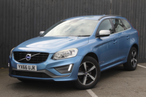 2016 Volvo Xc60 2.0 R-Design Nav D4 in Blue — image 4