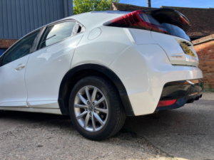 2015 Honda Civic 1.4 I-Vtec S in White — image 4