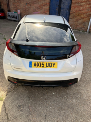 2015 Honda Civic 1.4 I-Vtec S in White — image 6