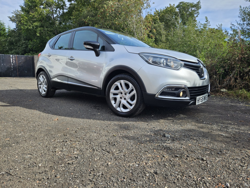 2015 Renault Captur 1.5 Dynamique Nav Dci 90 in Silver — image 1