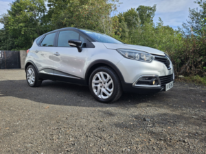 2015 Renault Captur 1.5 Dynamique Nav Dci 90 in Silver — image 2