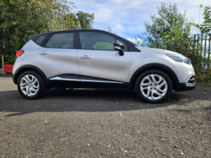 2015 Renault Captur 1.5 Dynamique Nav Dci 90 in Silver — image 4