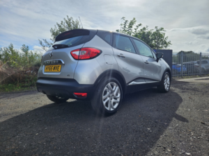 2015 Renault Captur 1.5 Dynamique Nav Dci 90 in Silver — image 5