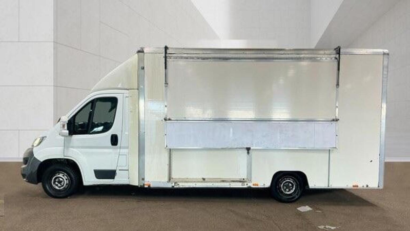 2014 Citroen Relay Office / Exhibition Unit in White — image 1