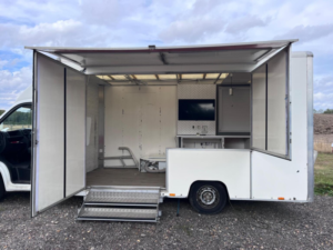 2014 Citroen Relay Office / Exhibition Unit in White — image 2