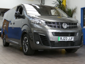 2023 Vauxhall Vivaro Life Electric 50kwh Ultimate MPV 5dr Electric Auto Lwb (8 Seat, 11kw Charger) (136 Ps) in Grey — image 6