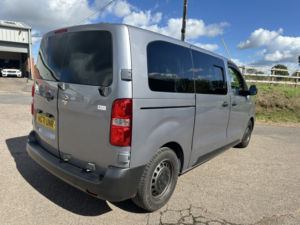 2021 Vauxhall Vivaro 1.5 Turbo D 2700 Dynamic in Grey — image 5