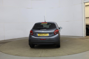 2015 Peugeot 208 1.2 Puretech Allure Euro 6 5dr in Grey — image 4