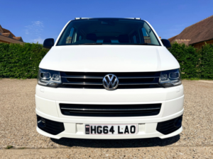 2015 Volkswagen Transporter Sportline 2.0 Bitdi Sportline 60th Anniversary Special Edition T32 Kombi 4dr Diesel Manual L1 H1 (205 G/km, 178 Bhp) in White — image 2