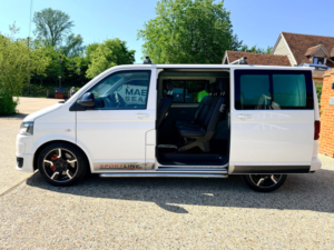 2015 Volkswagen Transporter Sportline 2.0 Bitdi Sportline 60th Anniversary Special Edition T32 Kombi 4dr Diesel Manual L1 H1 (205 G/km, 178 Bhp) in White — image 6