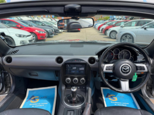 2011 Mazda Mx-5 2.0i Sport Tech Roadster Euro 5 2dr in Silver — image 2