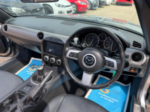 2011 Mazda Mx-5 2.0i Sport Tech Roadster Euro 5 2dr in Silver — image 4