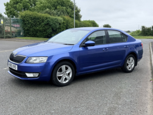 2015 Skoda Octavia 1.6 Tdi Se Hatchback 5dr Diesel Manual Euro 6 (s/s) (110 Ps) in Blue — image 4