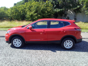2019 Nissan Qashqai 1.3 Dig-T Visia in Red — image 5