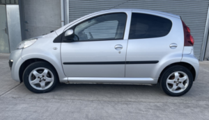 2013 Peugeot 107 1.0 12v Allure in Silver — image 6