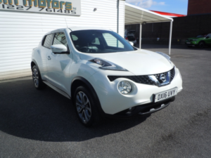2016 Nissan Juke 1.2 Dig-T Tekna in White — image 2