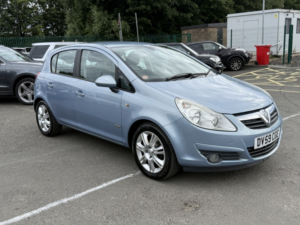 2009 Vauxhall Corsa 1.4 I 16v Design in Blue — image 2