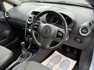 2009 Vauxhall Corsa 1.4 I 16v Design in Blue — image 6