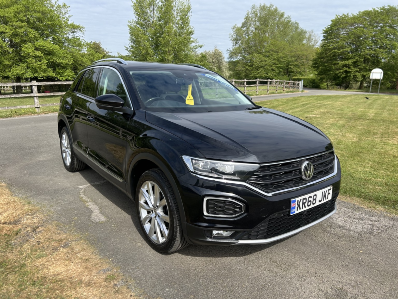 2018 Volkswagen T-Roc 1.5 Tsi Evo Sel in Black — image 1